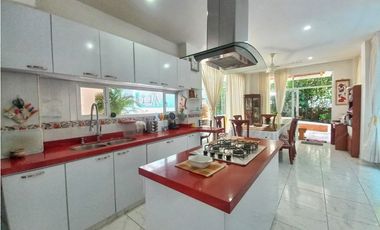 Maat vende Casa en conjunto cerrado-Villeta. 313M2 $750 Millones