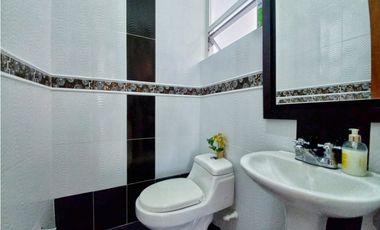 Maat vende Casa en conjunto cerrado-Villeta. 313M2 $750 Millones