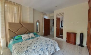 Maat vende Casa en conjunto cerrado-Villeta. 313M2 $750 Millones