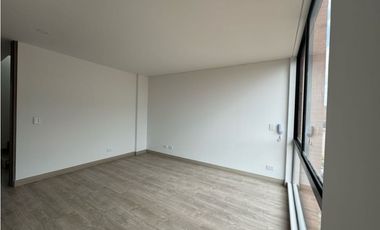 Arriendo Hermosa Casa Campestre en Cajicá en conjunto cerrado  .