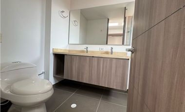 Arriendo Hermosa Casa Campestre en Cajicá en conjunto cerrado  .