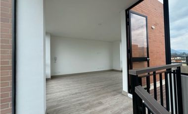 Arriendo Hermosa Casa Campestre en Cajicá en conjunto cerrado  .