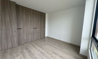 Arriendo Hermosa Casa Campestre en Cajicá en conjunto cerrado  .