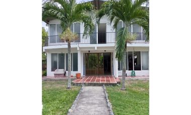 Hermosa casa campestre de 880m2 en venta Rozo Valle del Cauca Colombia