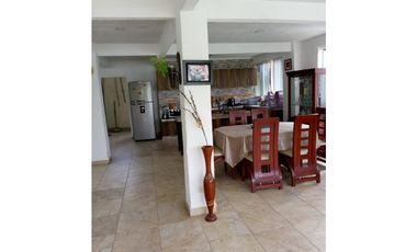 Hermosa casa campestre de 880m2 en venta Rozo Valle del Cauca Colombia