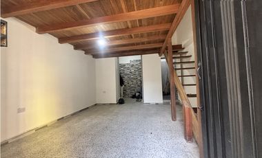 ARRIENDO LOCAL EN EL CENTRO - BOMBONA
