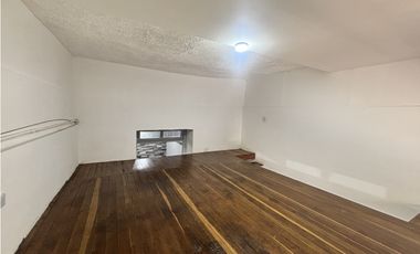 ARRIENDO LOCAL EN EL CENTRO - BOMBONA