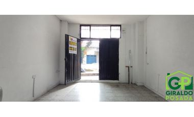 ARRIENDO LOCAL EN EL CENTRO - BOMBONA