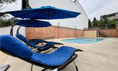 CASA CON PISCINA PRIVADA EN SABANETA