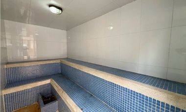 CASA CON PISCINA PRIVADA EN SABANETA