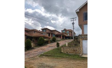 VENTA OPORTUNIDAD CASA URBANIZACIÓN CERRADA LA CALERA, cundinamarca