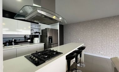Amoblado Hermoso piso 26 Sabaneta - Antioquia.