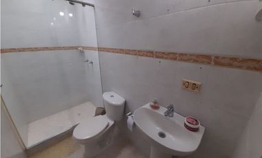 Casa remodelada en conjunto cerrado en venta Las Mercedes Palmira