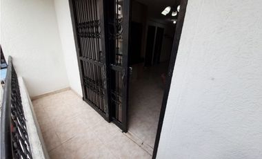 Casa esquinera de dos pisos más terraza en venta Portal Del Recreo