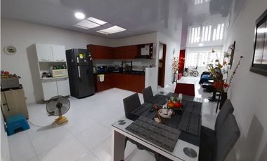 Casa remodelada de una planta en venta Barrio Uribe Palmira Valle