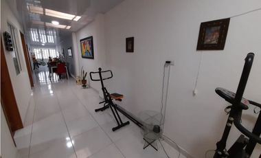 Casa remodelada de una planta en venta Barrio Uribe Palmira Valle