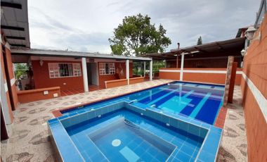 Casa campestre amoblada en venta / permuta - Tablones Palmira Valle