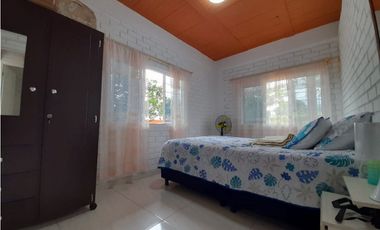 Casa campestre amoblada en venta / permuta - Tablones Palmira Valle