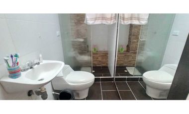 Casa En Buen Barrio De La Mesa Cundi