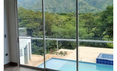 Casa en venta con piscina en San Jerónimo