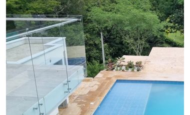 Casa en venta con piscina en San Jerónimo