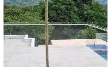 Casa en venta con piscina en San Jerónimo