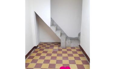 Vendo apartamento y local en Manrique