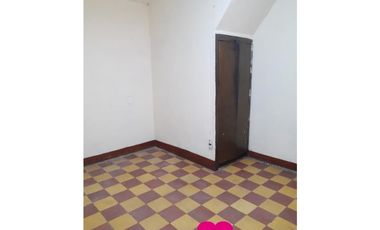 Vendo apartamento y local en Manrique
