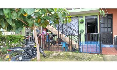 Casa Con 2 Apartamentos En La Mesa Cundi