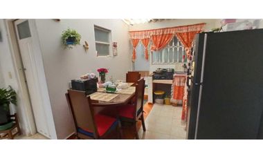 Casa Con 2 Apartamentos En La Mesa Cundi