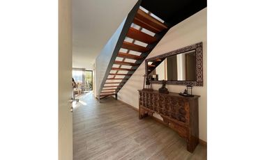 Casa para la venta en la entrada del Retiro