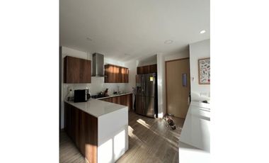 Casa para la venta en la entrada del Retiro