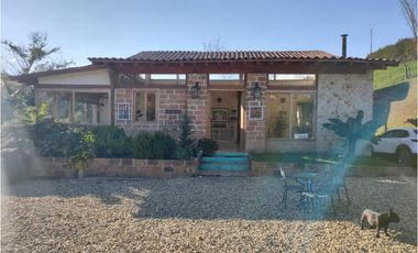 HERMOSA CASA INDEPENDIENTE SECTOR SAN ANTONIO DE PEREIRA