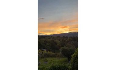 VENDO FINCA EN SUBACHOQUE A PUERTA CERRADA (IC)