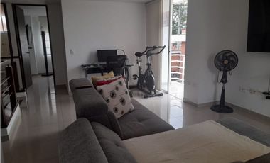 Se vende casa esquinera en conjunto cerrado Las Mercedes Palmira