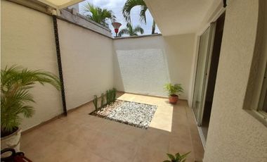 Se vende casa esquinera en conjunto cerrado Las Mercedes Palmira