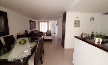 Se vende casa esquinera en conjunto cerrado Las Mercedes Palmira