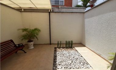 Se vende casa esquinera en conjunto cerrado Las Mercedes Palmira