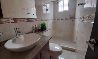 Se vende casa esquinera en conjunto cerrado Las Mercedes Palmira