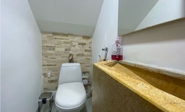 EN VENTA CASA EN CARTAGENA EN EL BARRIO RESIDENCIAL DE MANGA