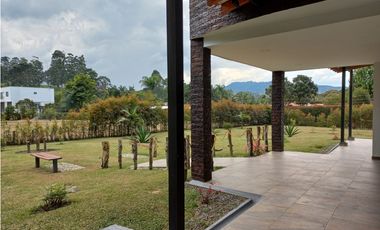 CASA CAMPESTRE EN VENTA EL CARMEN DE VIBORAL, ANTIOQUIA