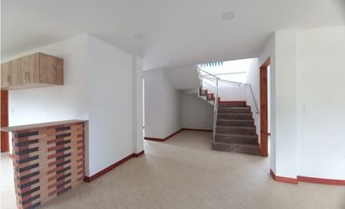 CASA CAMPESTRE EN VENTA EL CARMEN DE VIBORAL, ANTIOQUIA