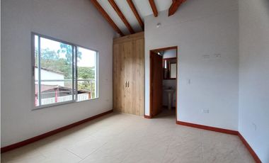 CASA CAMPESTRE EN VENTA EL CARMEN DE VIBORAL, ANTIOQUIA