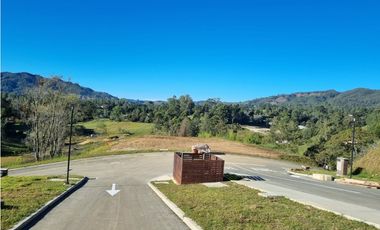 Lote en venta el Retiro sector fizebad en parcelación 1.842 m2