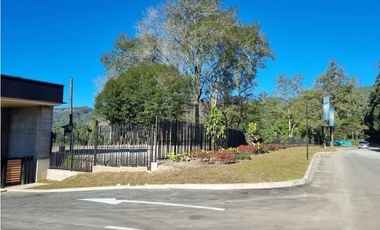 Lote en venta el Retiro sector fizebad en parcelación 1.842 m2