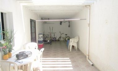 Se vende casa en Jardín Santa Marta