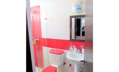 Se vende casa en Jardín Santa Marta