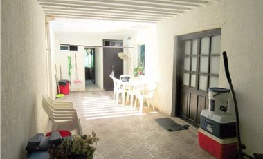 Se vende casa en Jardín Santa Marta