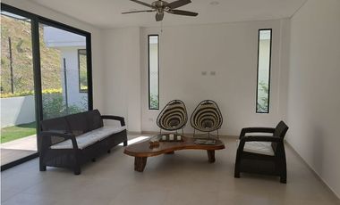 VENDO o ARRIENDO CASA CON PISCINA VILLETA