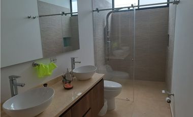 VENDO o ARRIENDO CASA CON PISCINA VILLETA